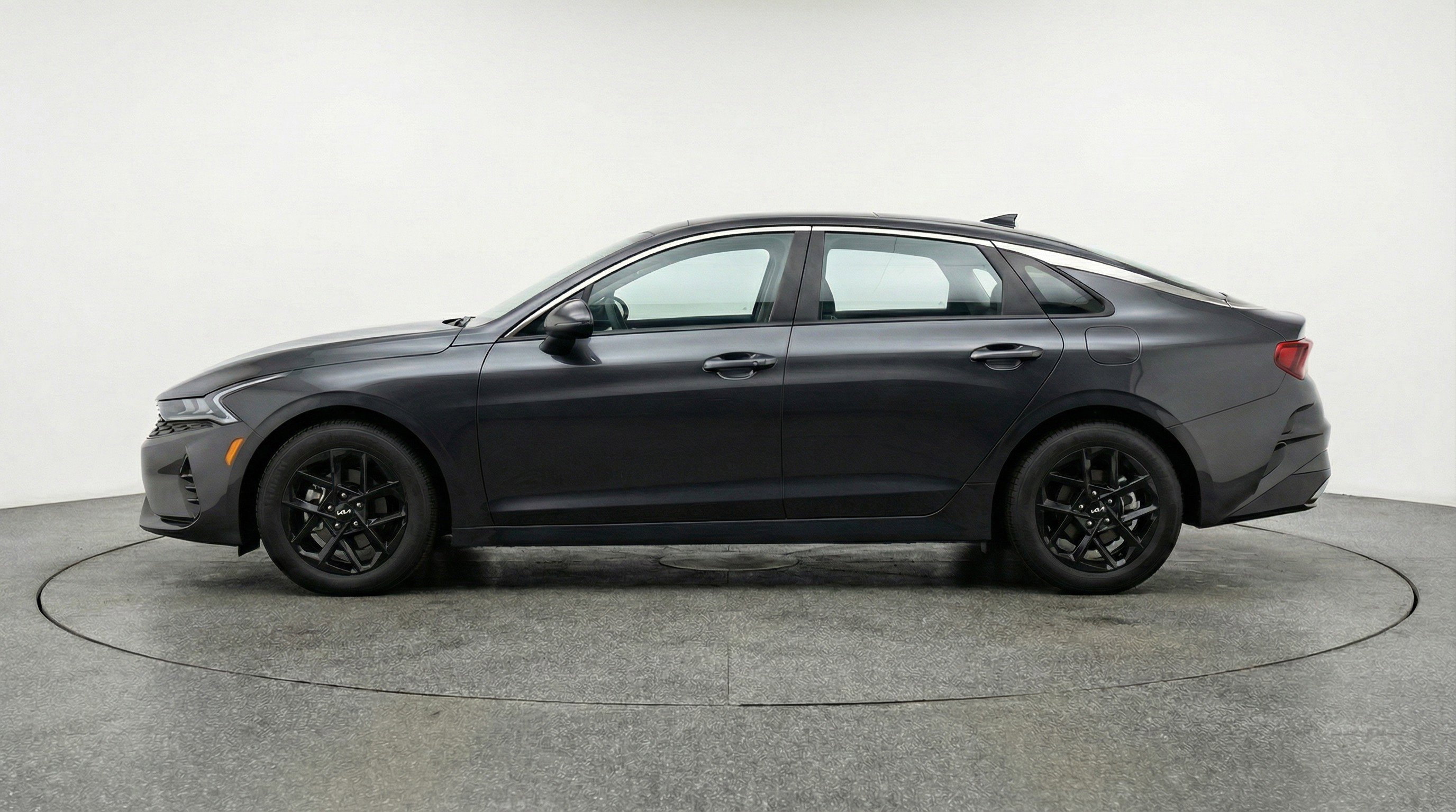 Used 2025 Kia K5 LXS image 5