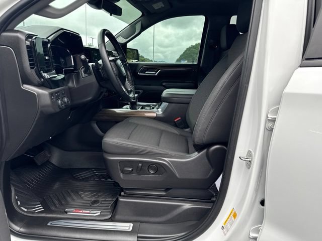 Used 2024 Chevrolet Silverado 1500 LT Trail Boss w/ Convenience Package II AWD/4WD image 12