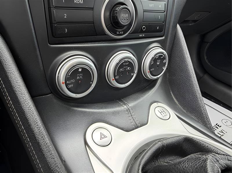 Used 2009 Nissan 370Z Coupe w/ Sport Pkg RWD image 24