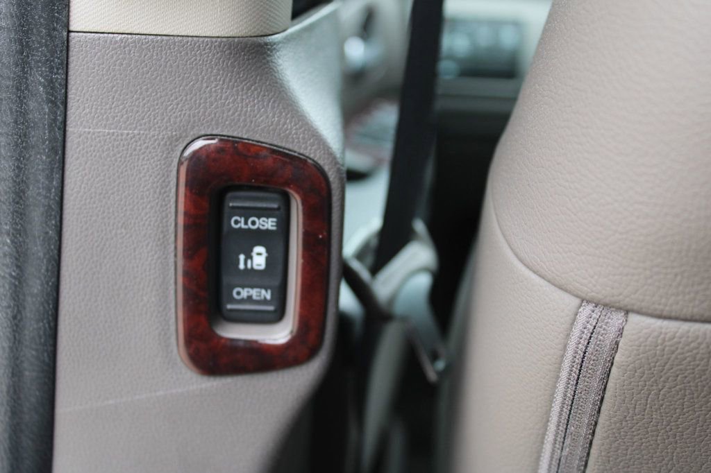 Used 2014 Honda Odyssey EX-L image 30
