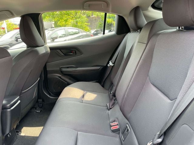 Certified 2025 Toyota Prius LE FWD image 14