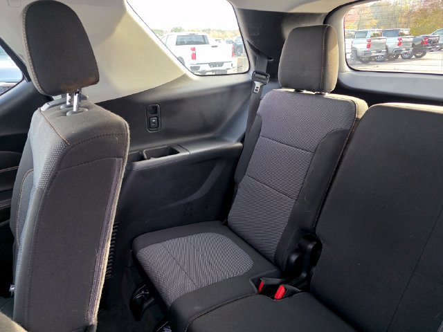 Used 2020 Chevrolet Traverse LS AWD/4WD image 17