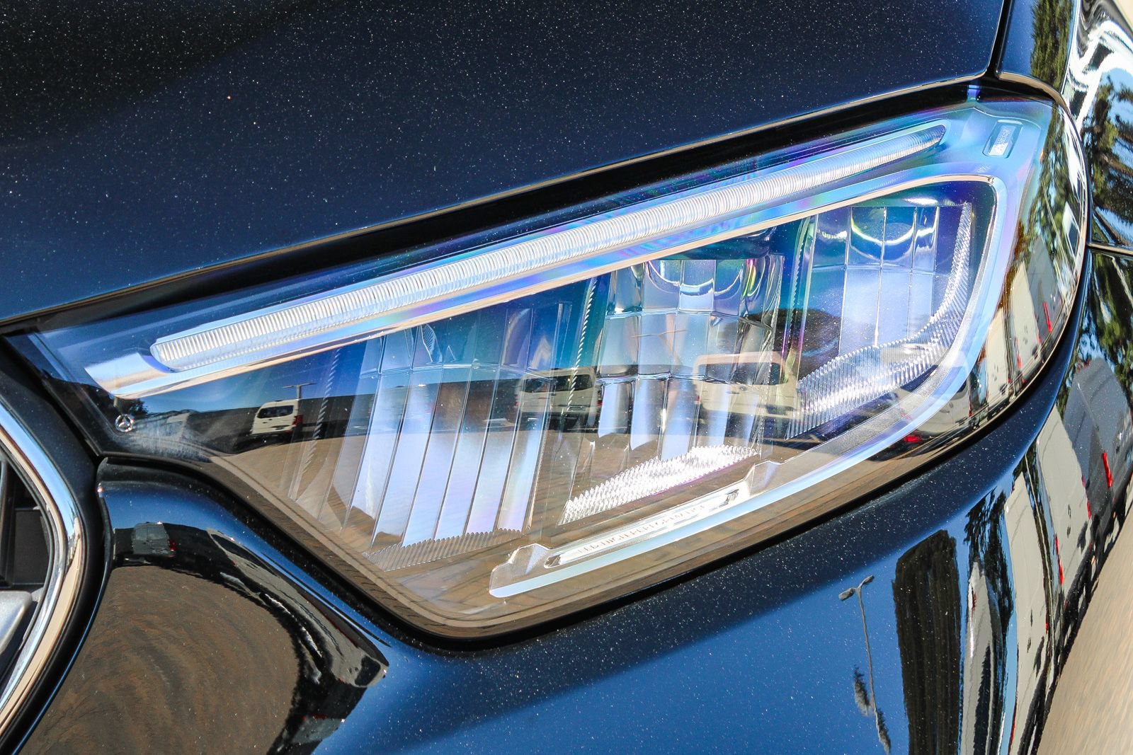 Certified 2025 Mercedes-Benz GLC 350e 4MATIC image 5