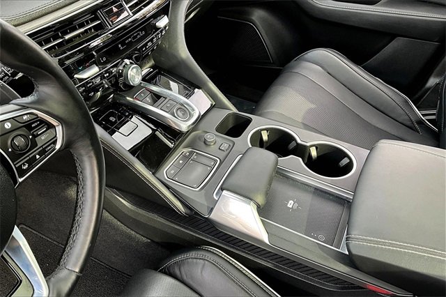 Used 2023 Acura MDX SH-AWD w/ Advance Package image 18