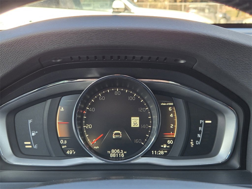 Used 2017 Volvo V60 T5 Cross Country Platinum image 17