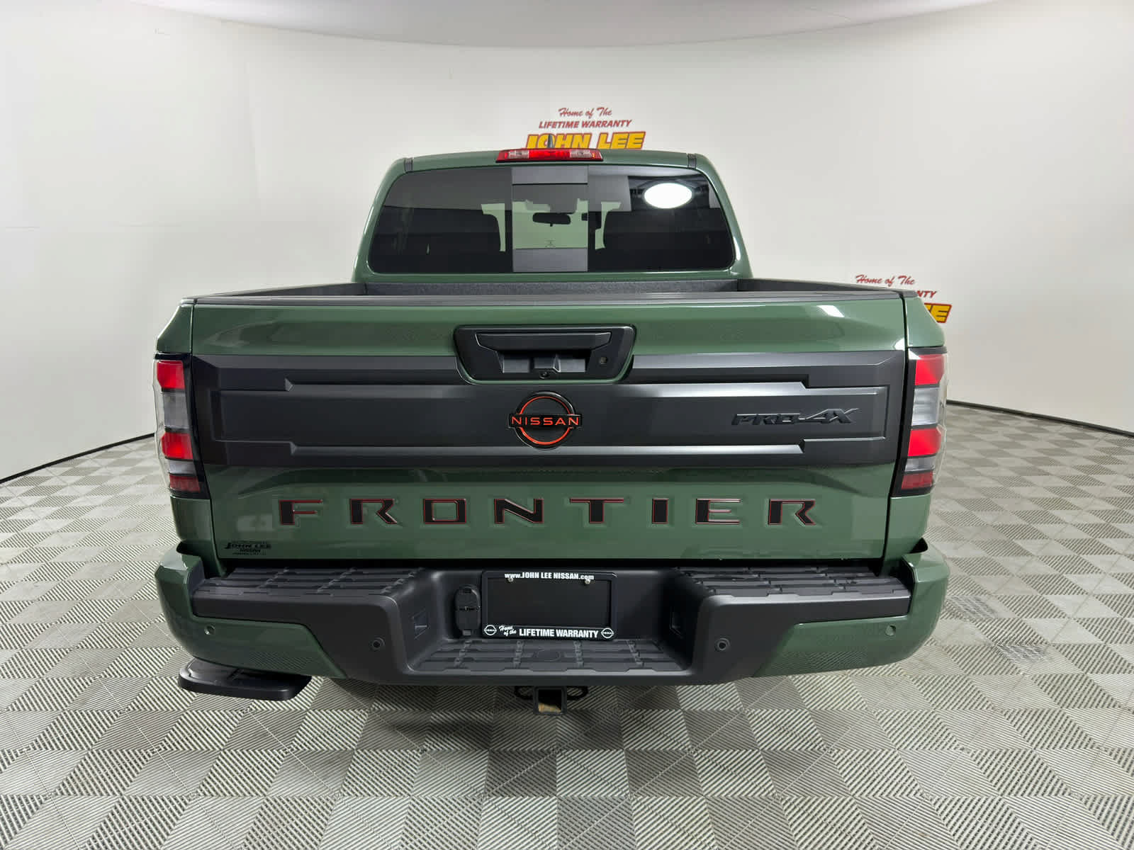 Used 2026 Nissan Frontier PRO-4X w/ Tow Package AWD/4WD image 4