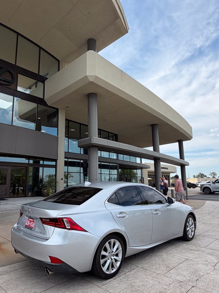 Used 2016 Lexus IS 200t RWD image 3