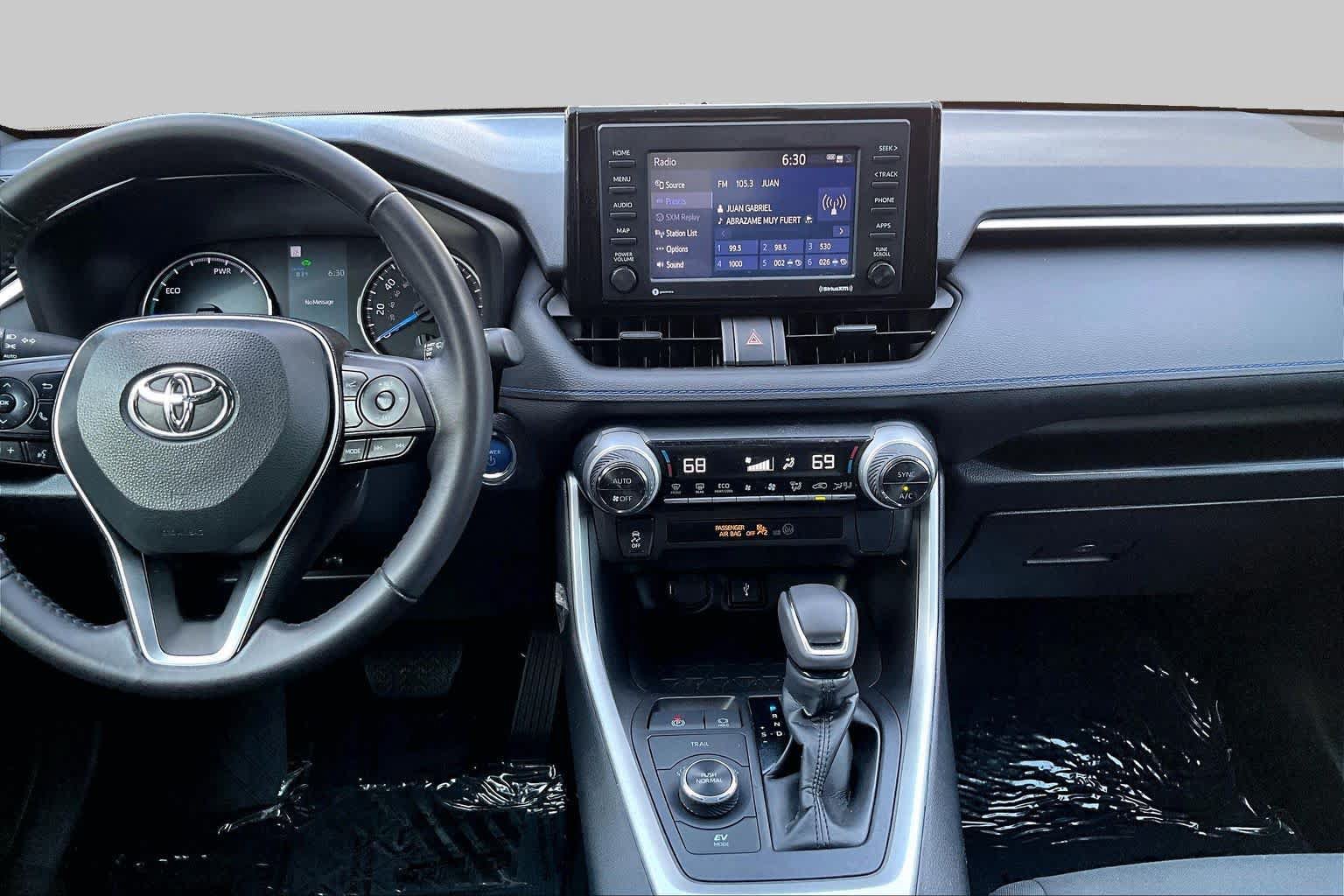 Used 2022 Toyota RAV4 SE AWD/4WD image 7