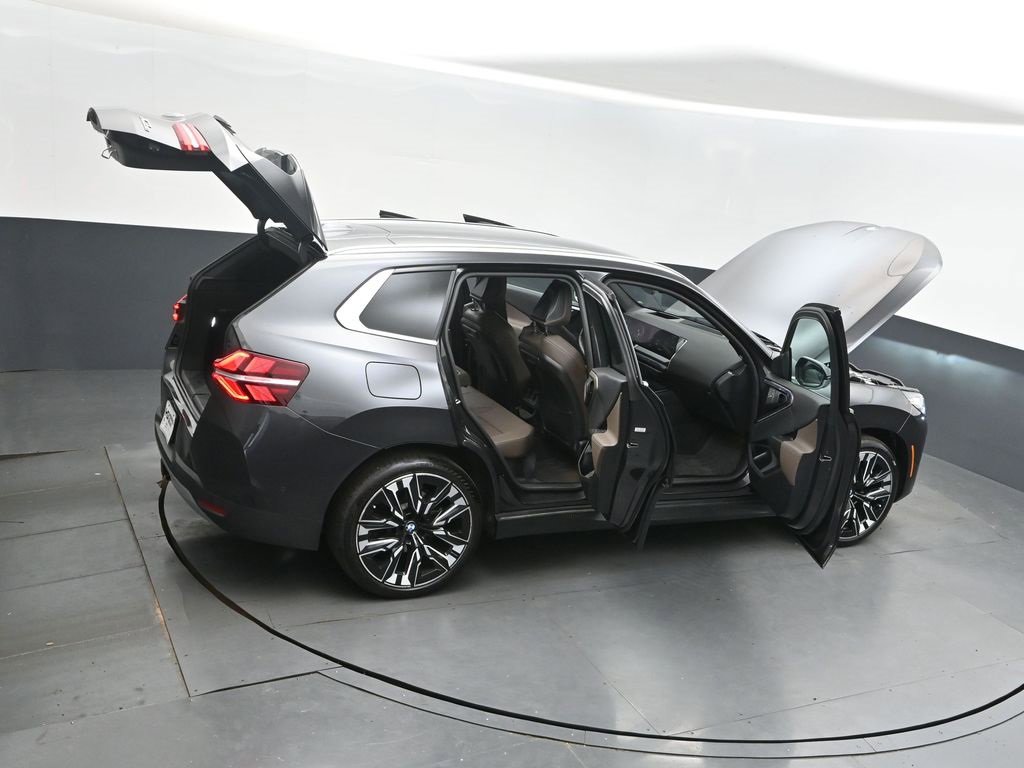 Used 2025 BMW X3 xDrive30i w/ Premium Package image 49