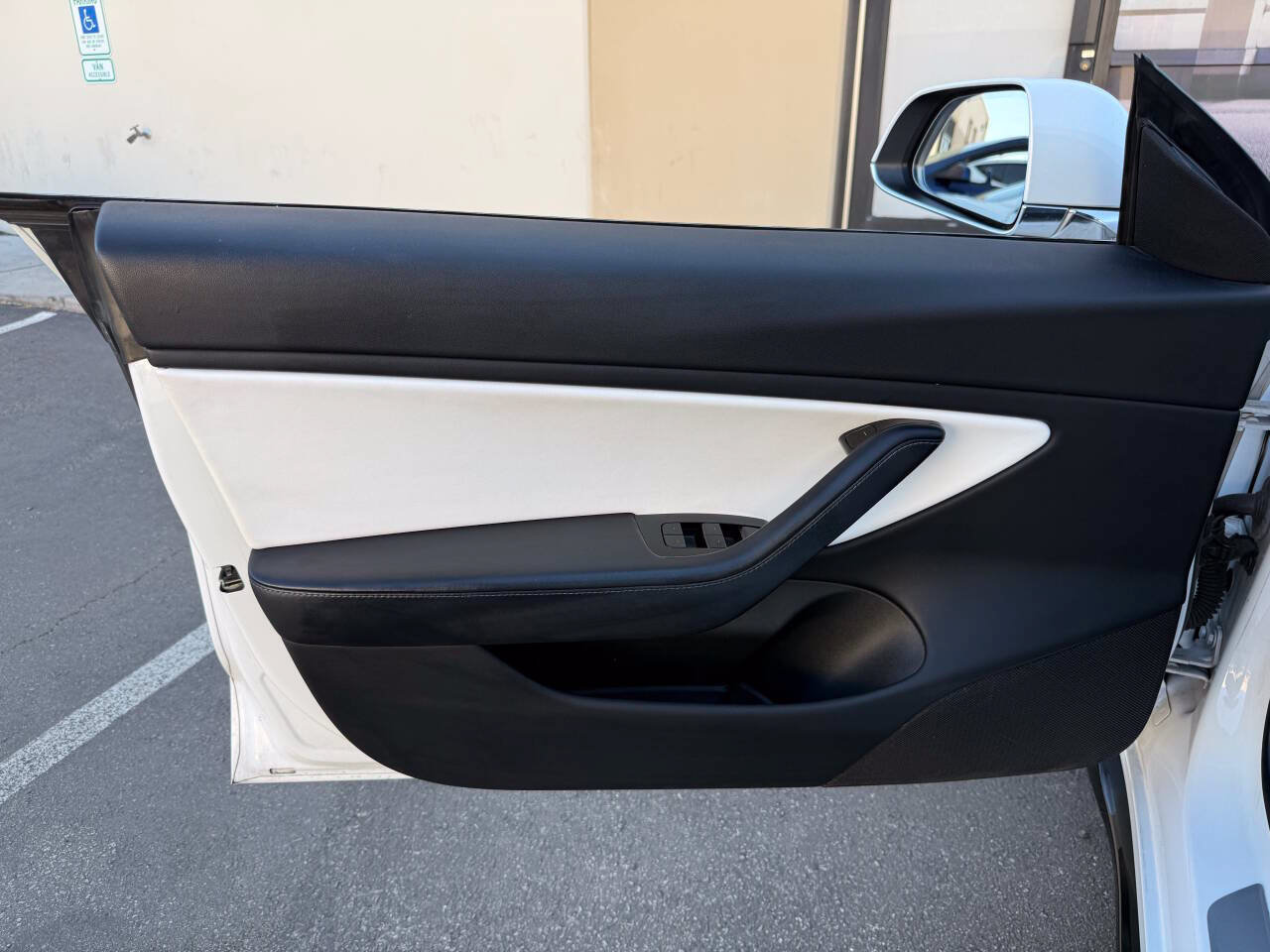 Used 2018 Tesla Model 3 Performance AWD/4WD image 21
