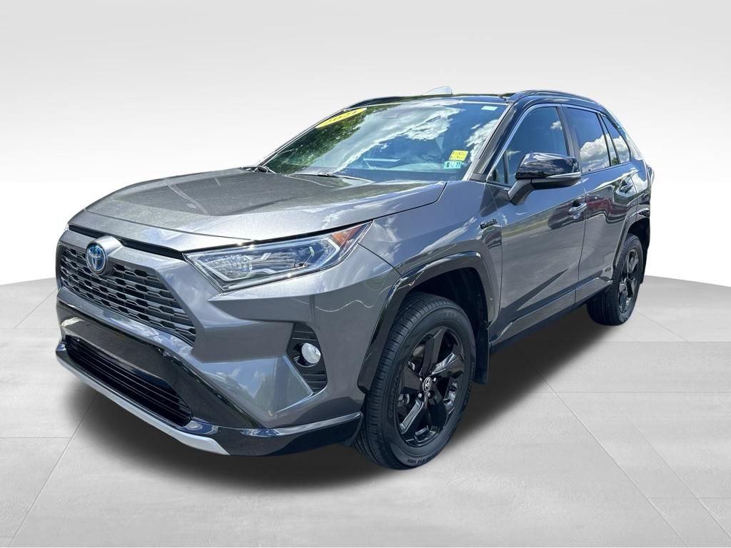 Certified 2021 Toyota RAV4 XSE w/ XSE Grade Weather Package AWD/4WD image 1