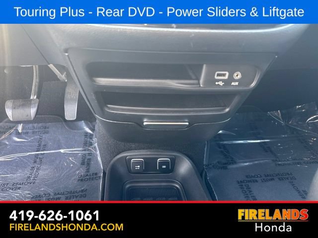 Used 2019 Chrysler Pacifica Touring Plus w/ S Appearance Package FWD image 22