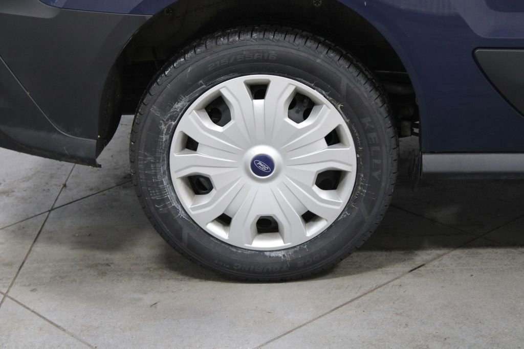 Used 2020 Ford Transit Connect XL image 13
