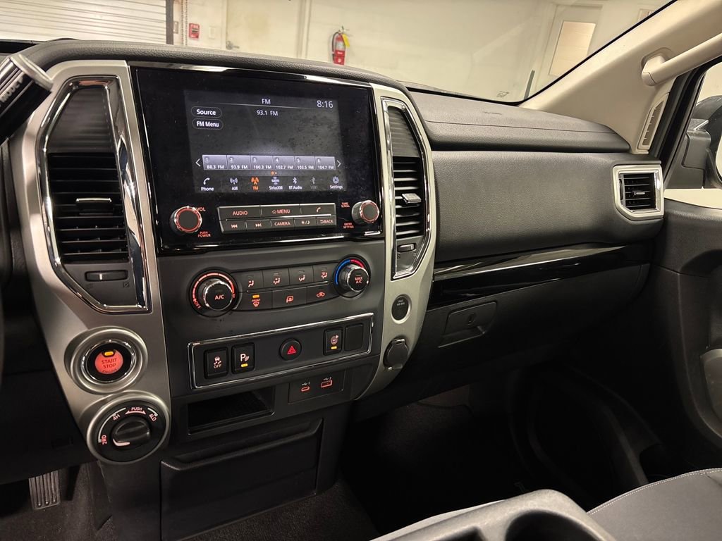 Used 2021 Nissan Titan SV w/ Accessory Utility Package image 37