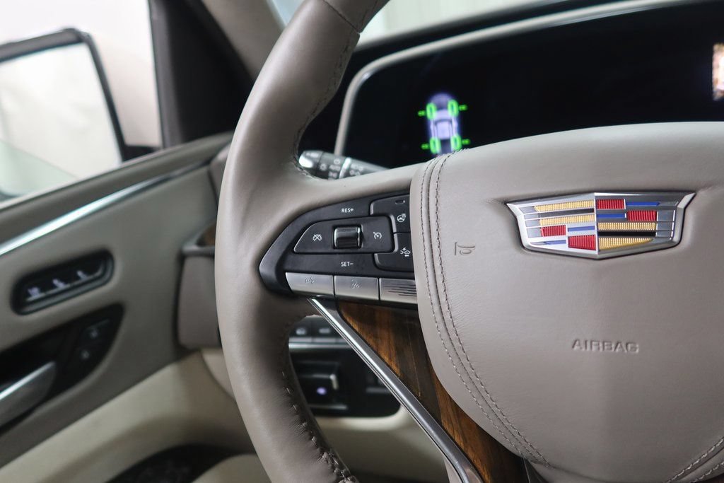 Used 2022 Cadillac Escalade Sport Platinum w/ LPO, ONYX Package AWD/4WD image 27