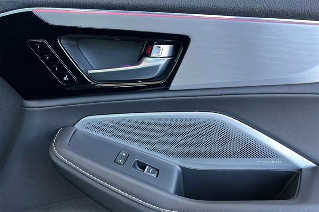 Certified 2025 Acura MDX w/ Technology Package image 20