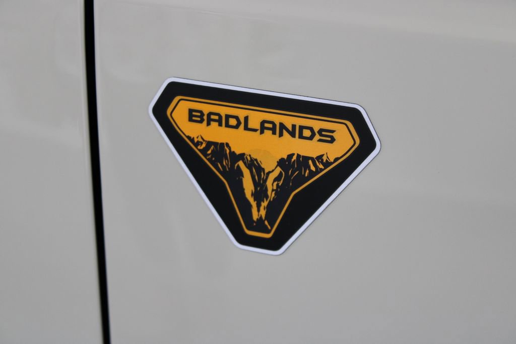 New 2025 Ford Bronco Badlands image 11