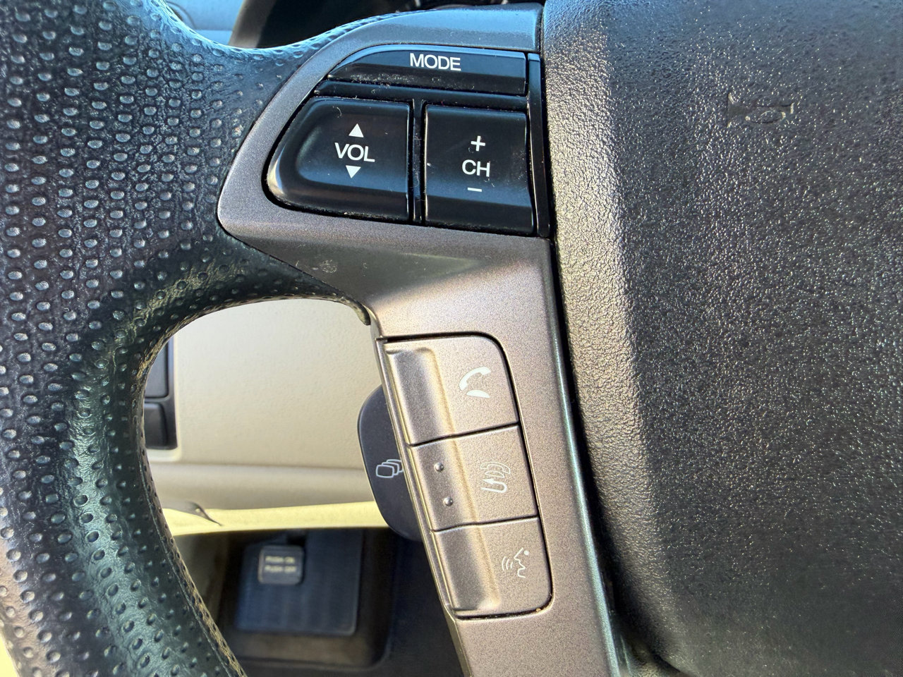 Used 2014 Honda Odyssey EX image 27