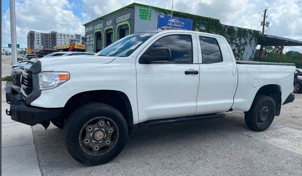 Used 2016 Toyota Tundra SR w/ Tow Package image 15