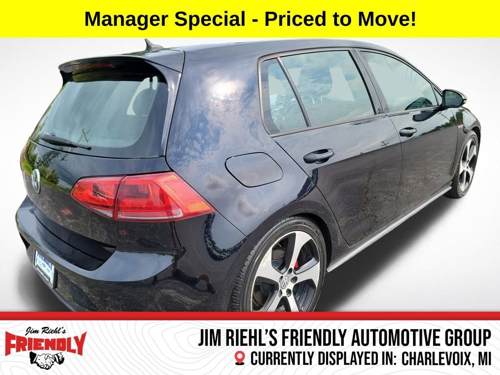 Used 2016 Volkswagen Golf S image 5