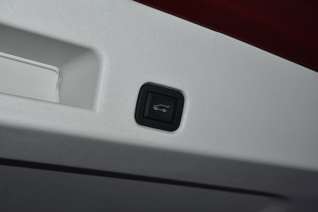 Used 2026 GMC Acadia Denali w/ Super Cruise Package image 34