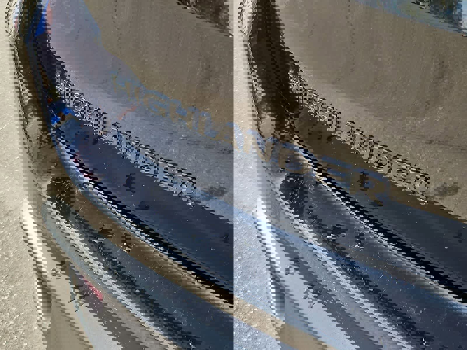 Used 2019 Toyota Highlander SE w/ Nightshade Edition image 14