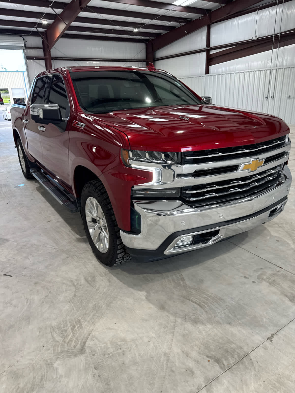 Used 2022 Chevrolet Silverado 1500 LTZ w/ LTZ Premium Package image 3