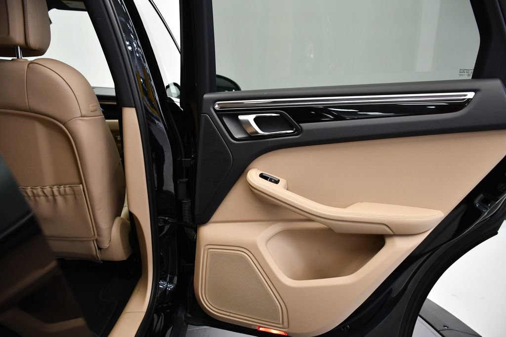 Certified 2023 Porsche Macan Turbo image 51