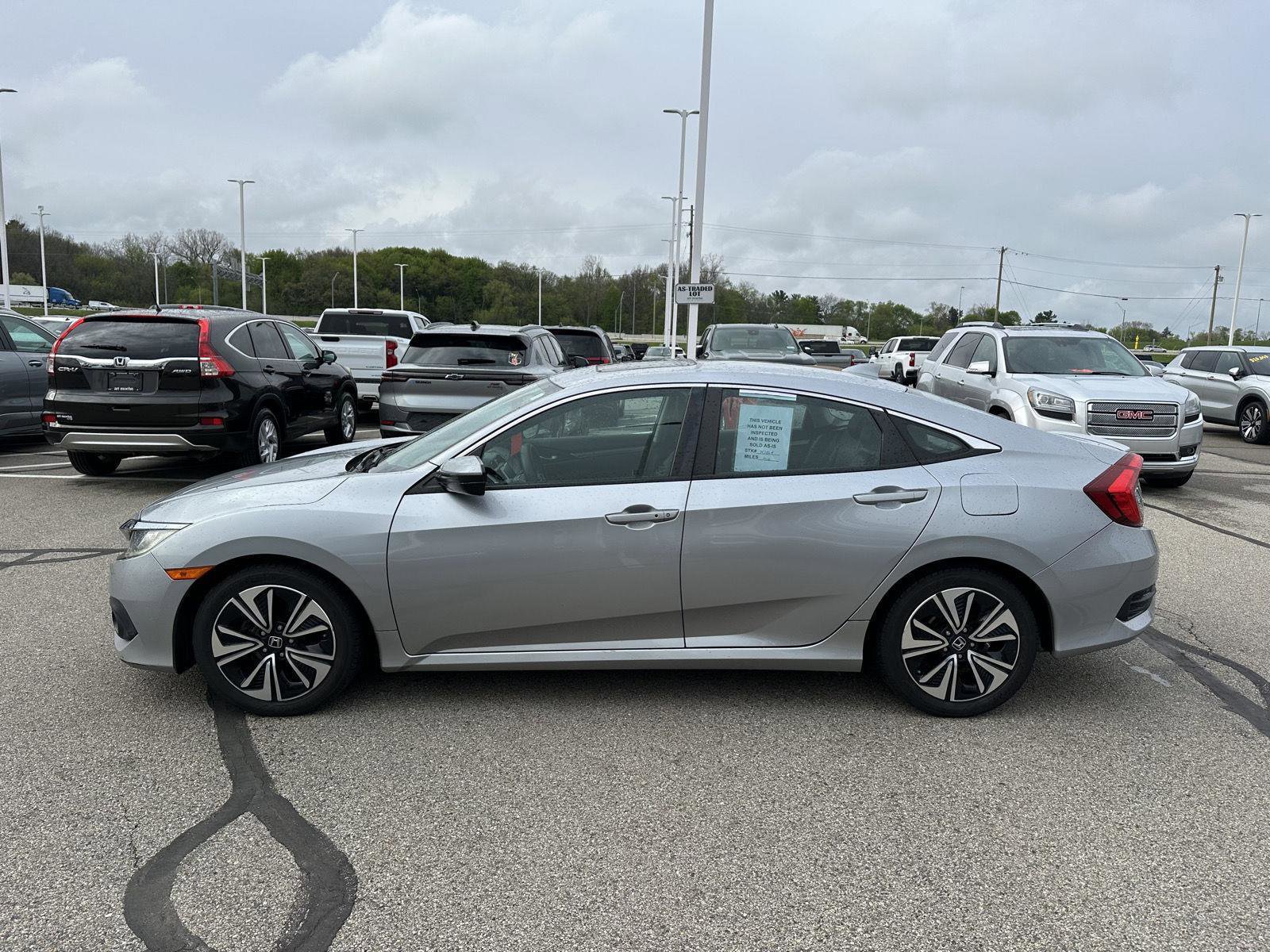 Used 2017 Honda Civic EX-L image 2
