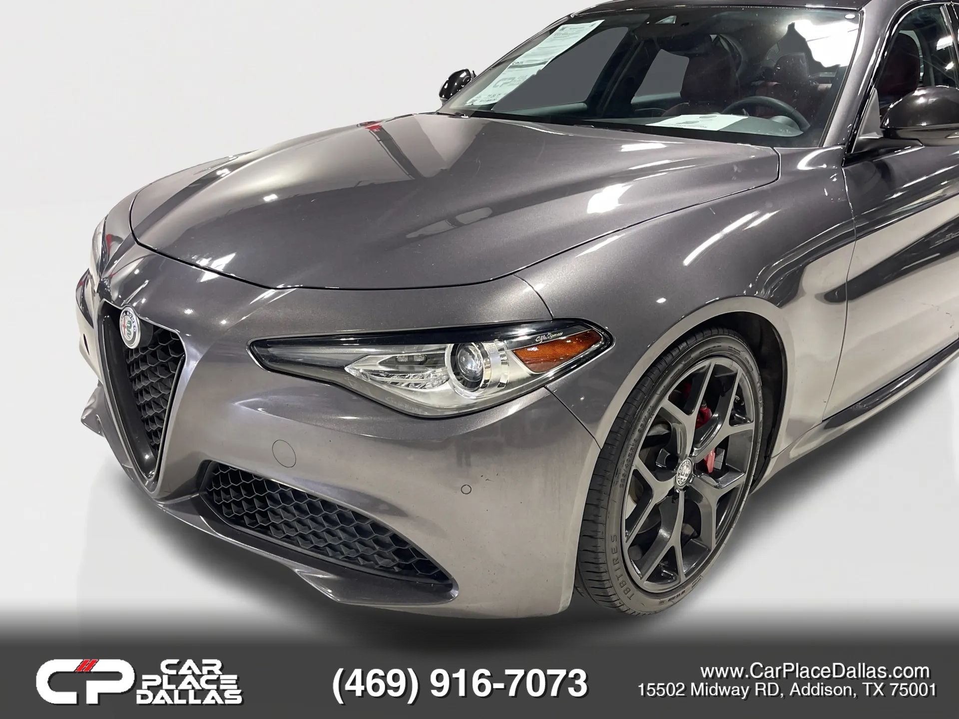 Used 2021 Alfa Romeo Giulia Ti w/ Nero Edizione RWD image 5