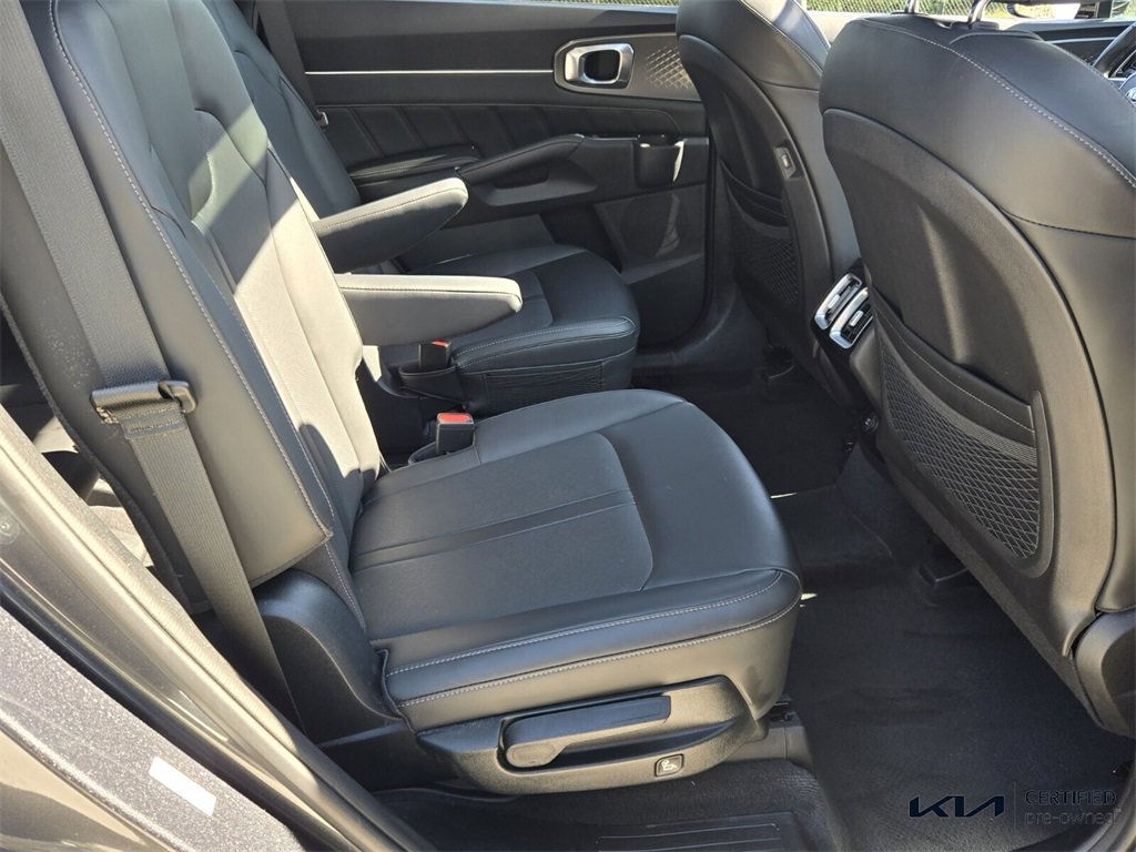 Used 2021 Kia Sorento SX image 19