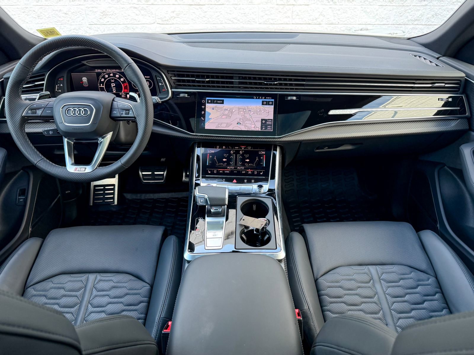 Used 2025 Audi RS Q8 performance AWD/4WD image 35