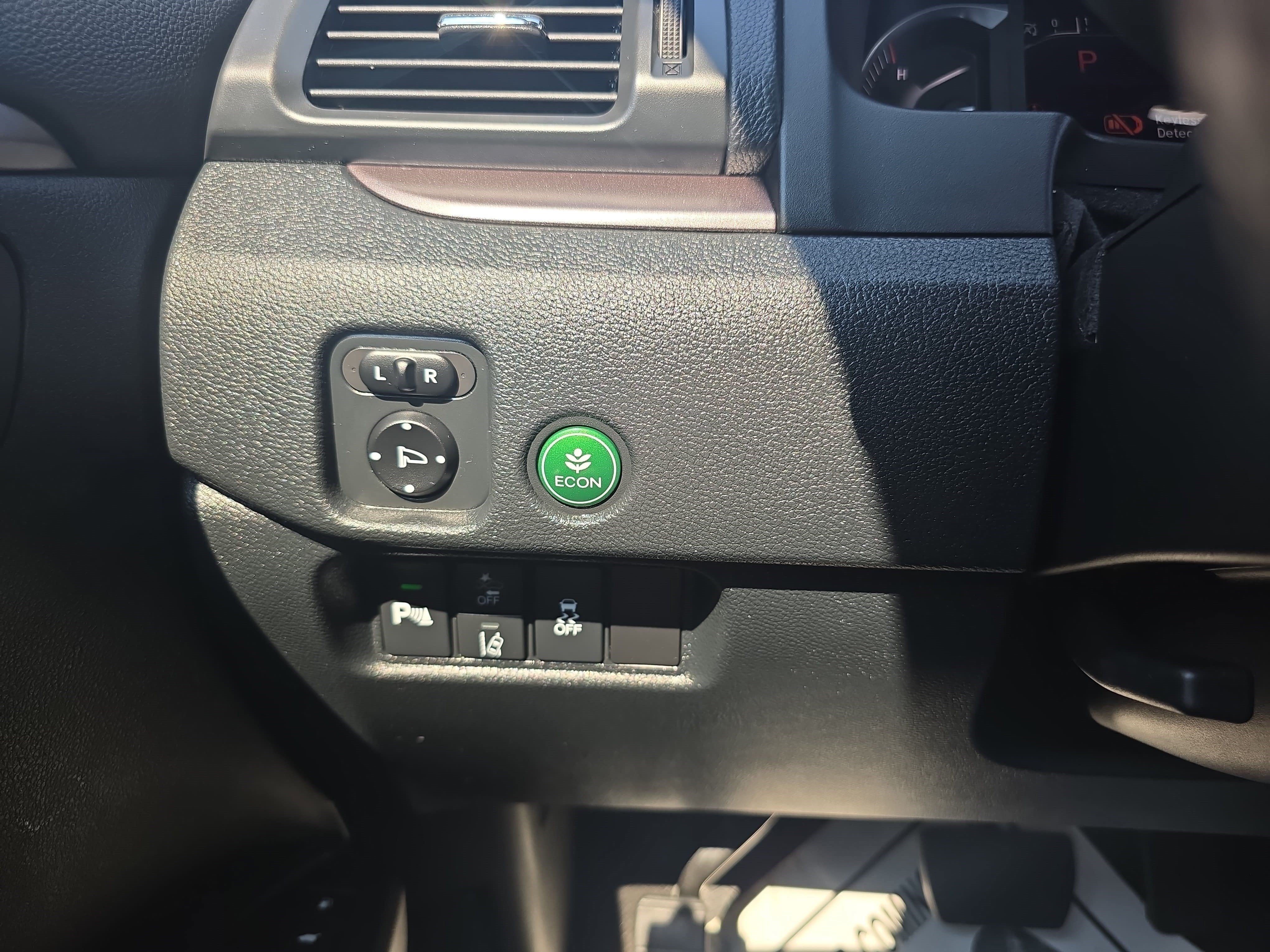 Used 2023 Honda Passport EX-L image 25