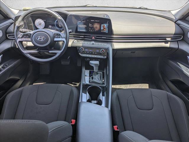 Used 2023 Hyundai Elantra SEL w/ Convenience Package FWD image 17