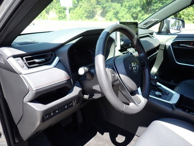Used 2022 Toyota RAV4 XSE image 15