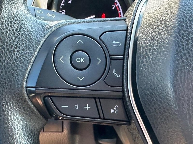 Used 2019 Toyota Camry LE w/ Convenience Package FWD image 15