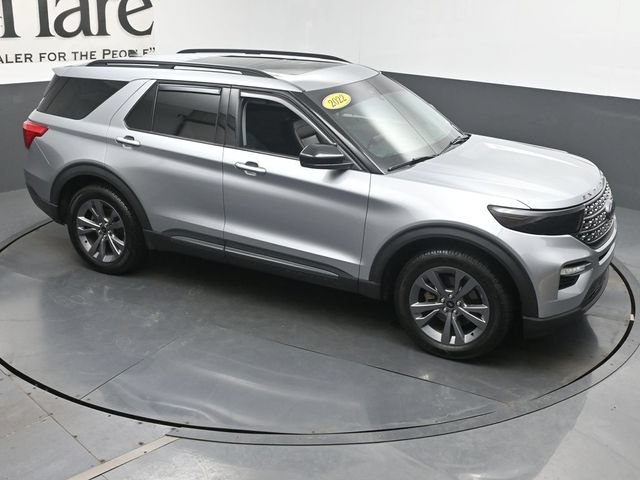 Used 2022 Ford Explorer XLT w/ Equipment Group 202A AWD/4WD image 41