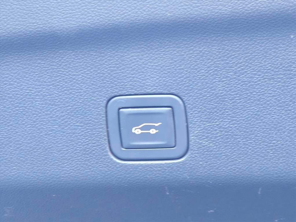 Certified 2024 Chevrolet Tahoe LT image 13