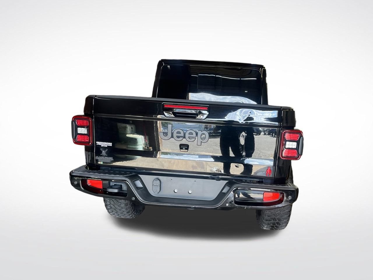 Used 2023 Jeep Gladiator Overland AWD/4WD image 4
