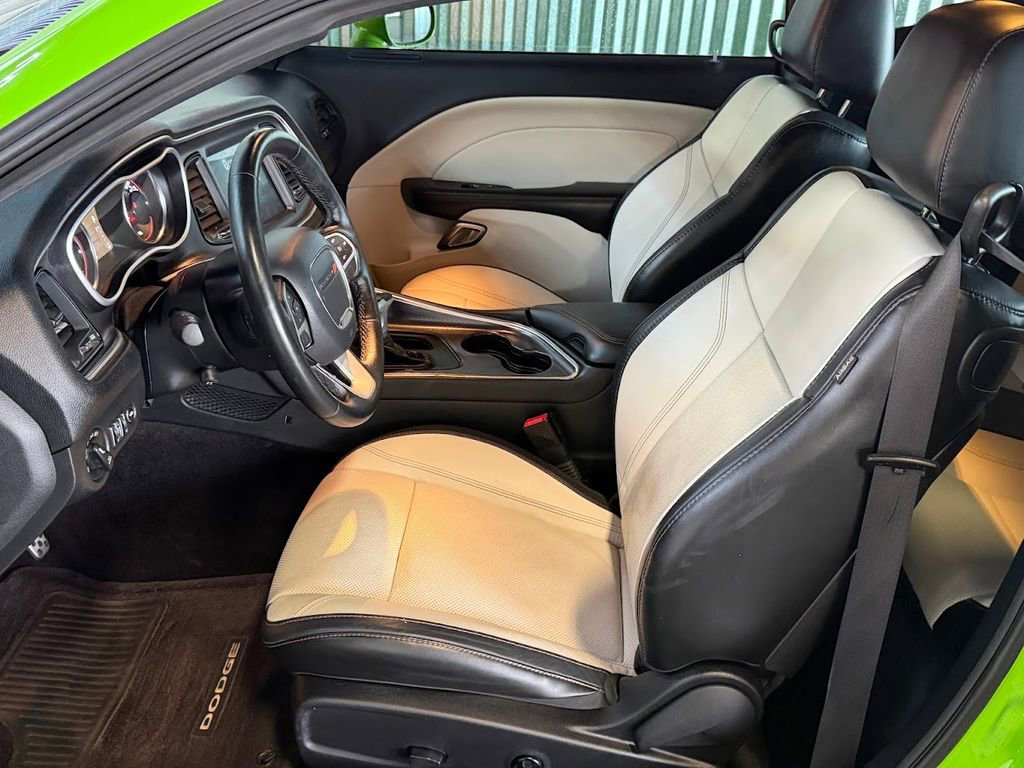 Used 2017 Dodge Challenger SXT Plus image 12