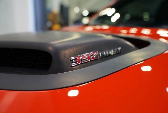 Used 2017 Dodge Challenger R/T Scat Pack RWD image 5