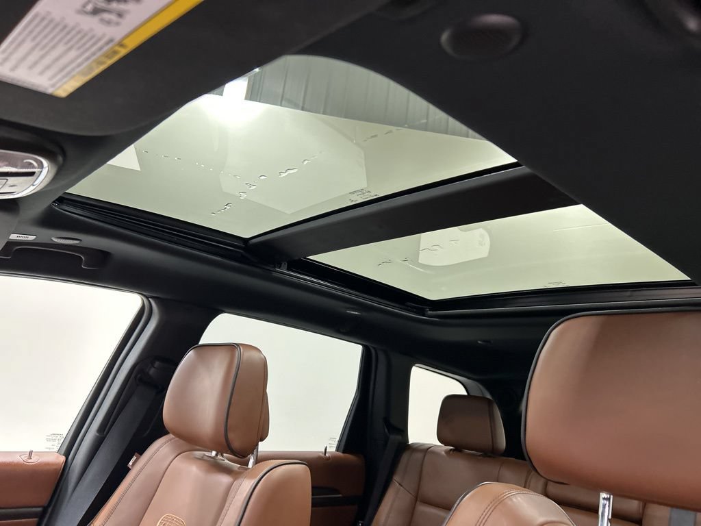 Used 2021 Jeep Grand Cherokee Overland AWD/4WD image 27