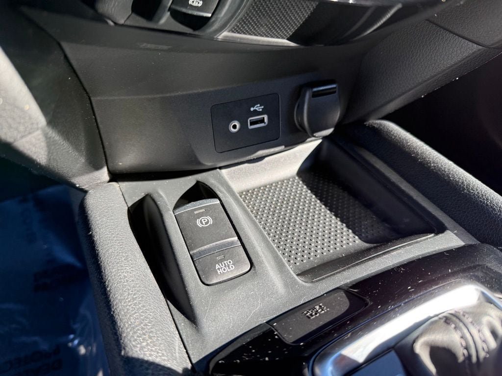 Used 2019 Nissan Rogue SV w/ Premium Package AWD/4WD image 30