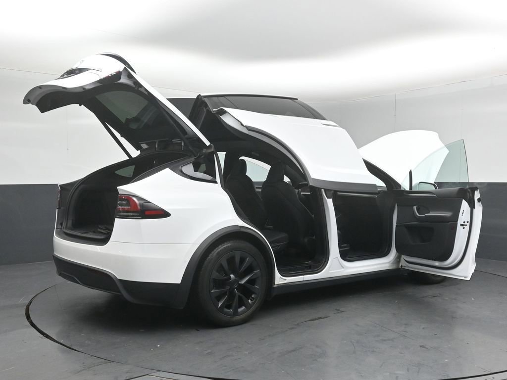 Used 2022 Tesla Model X image 53