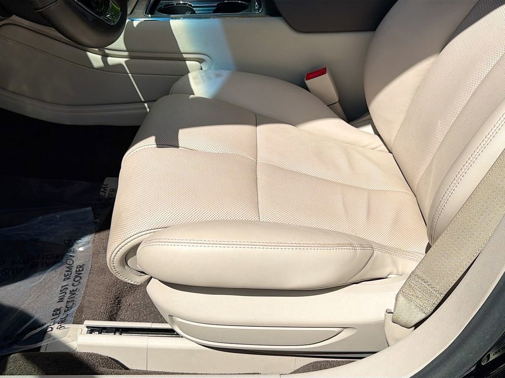 Used 2020 Lincoln Continental w/ Premium Package image 20