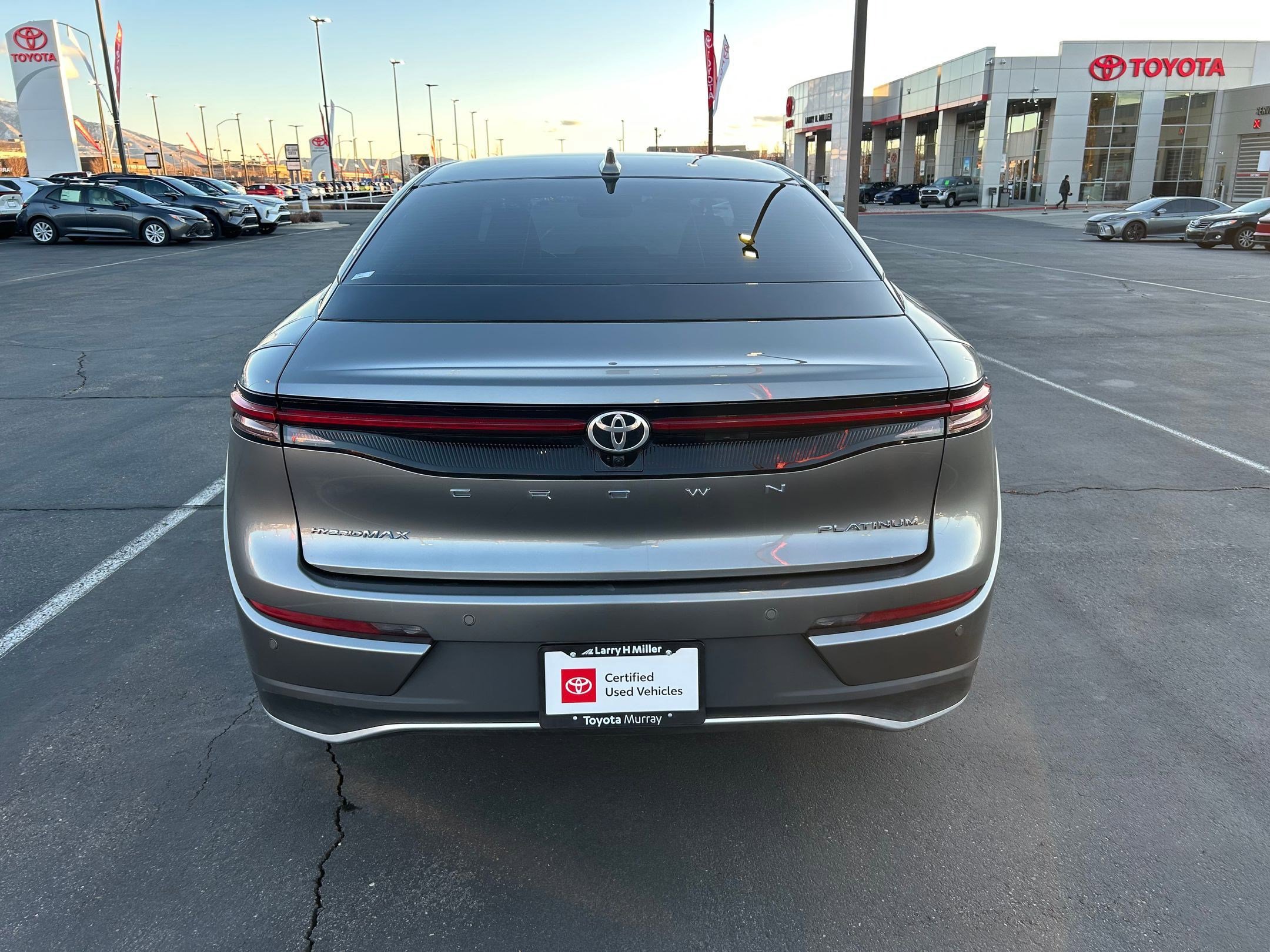 Used 2023 Toyota Crown Platinum image 4