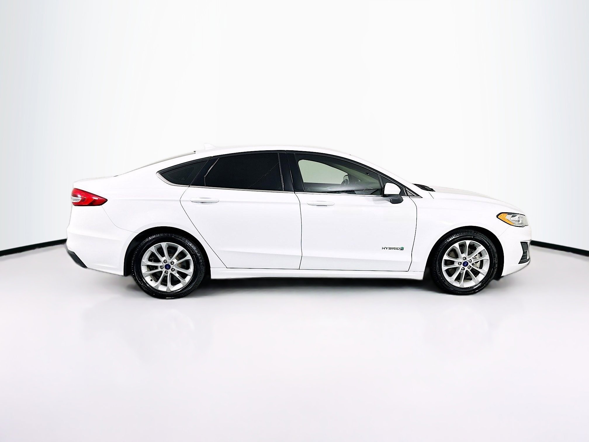 Used 2019 Ford Fusion SE image 10