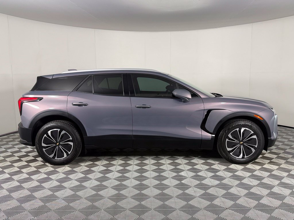 Used 2024 Chevrolet Blazer EV LT AWD/4WD image 6