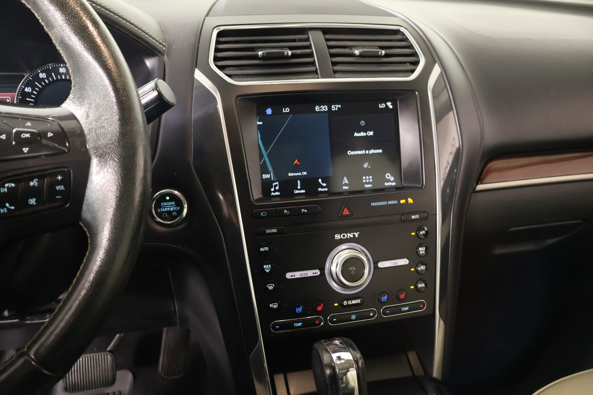 Used 2019 Ford Explorer Platinum AWD/4WD image 5