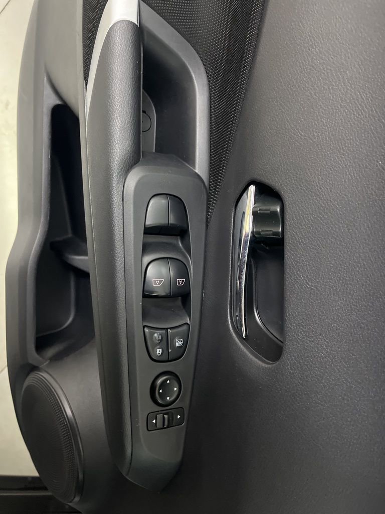 Used 2024 Nissan Kicks SV image 51